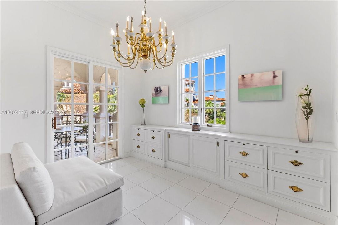 For Sale: $4,500,000 (3 beds, 3 baths, 2744 Square Feet)