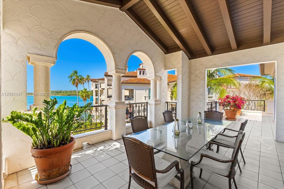 For Sale: $4,500,000 (3 beds, 3 baths, 2744 Square Feet)