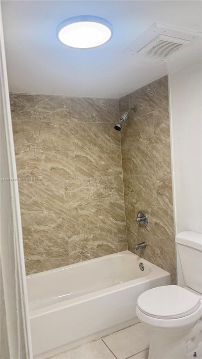 В аренду: $1,850 (2 спален, 1 ванн, 796 Квадратных фут)
