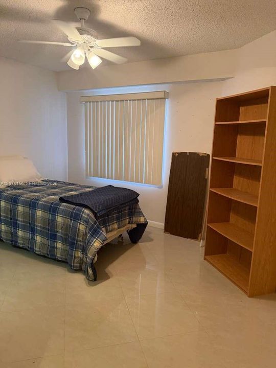 For Rent: $2,500 (2 beds, 2 baths, 1300 Square Feet)