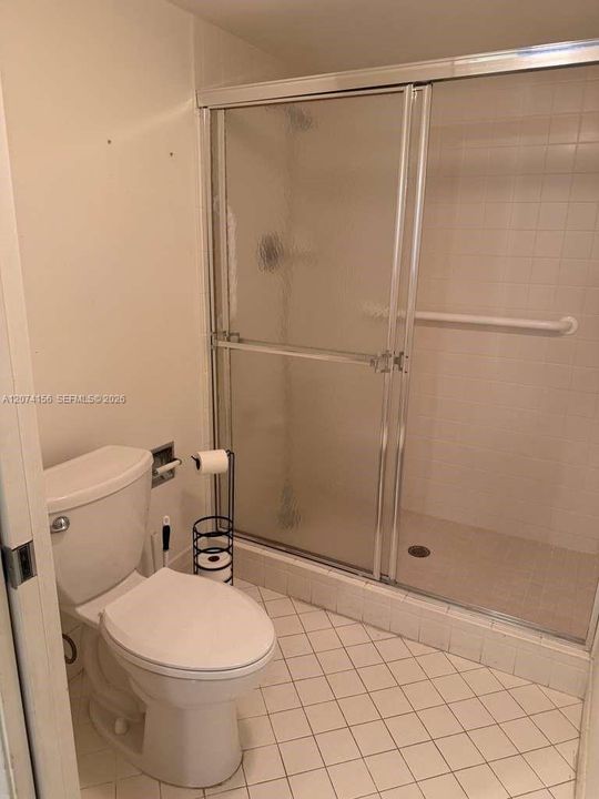 For Rent: $2,500 (2 beds, 2 baths, 1300 Square Feet)