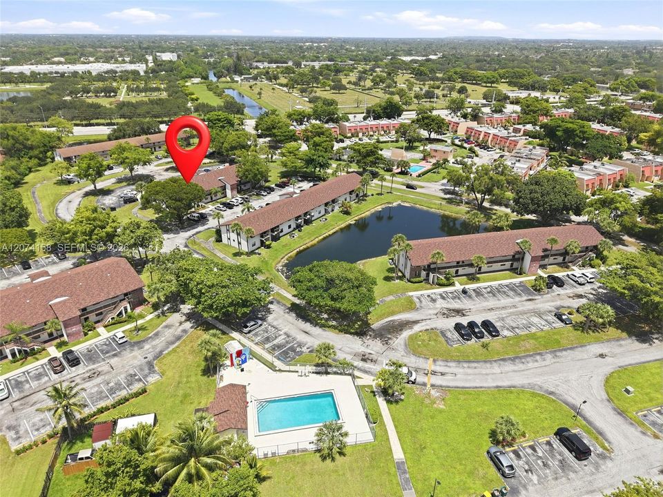 For Sale: $135,000 (2 beds, 2 baths, 770 Square Feet)