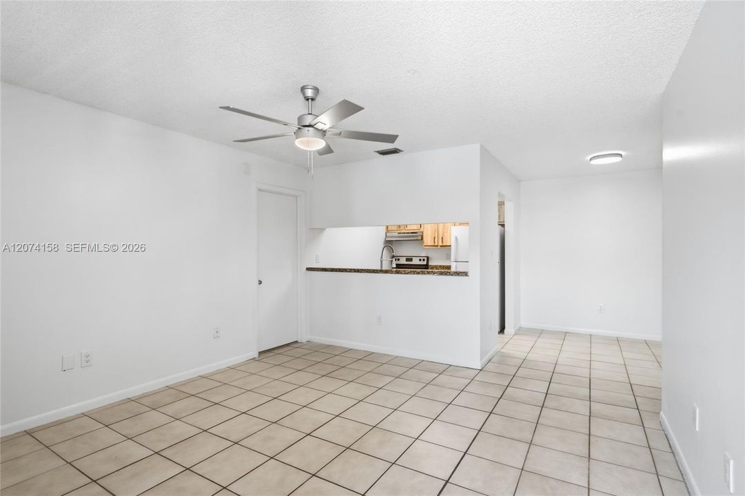 For Sale: $135,000 (2 beds, 2 baths, 770 Square Feet)
