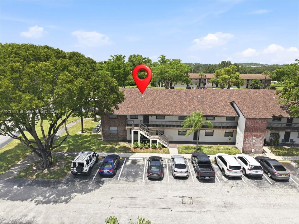 For Sale: $135,000 (2 beds, 2 baths, 770 Square Feet)