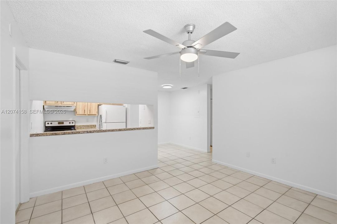 For Sale: $135,000 (2 beds, 2 baths, 770 Square Feet)