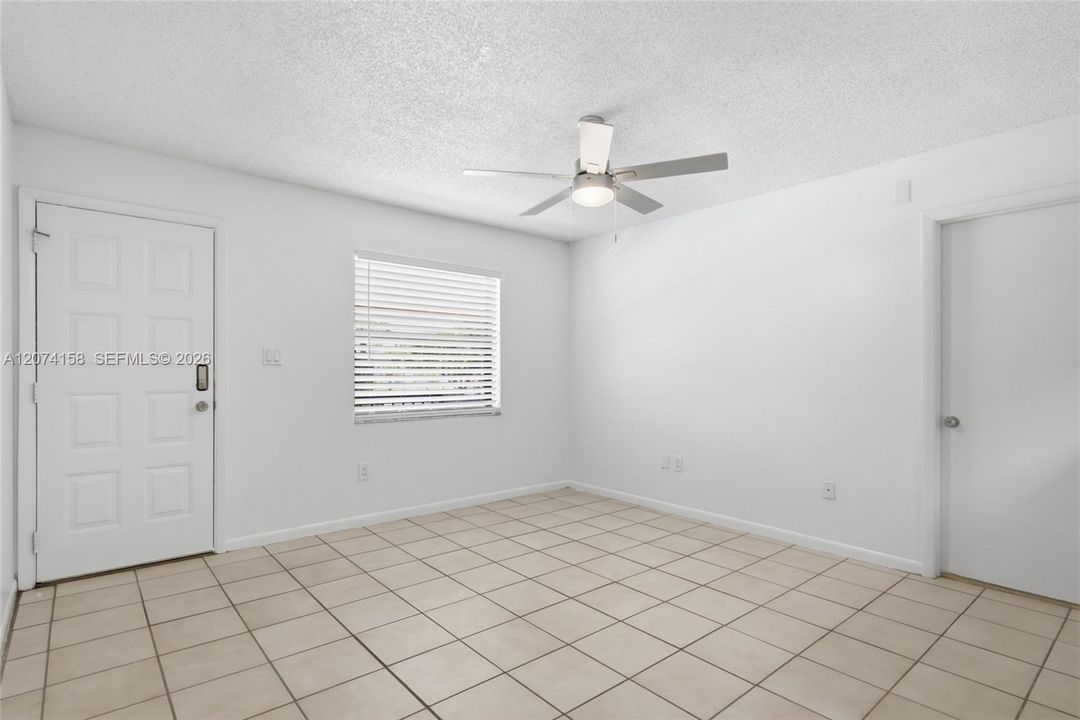 For Sale: $135,000 (2 beds, 2 baths, 770 Square Feet)