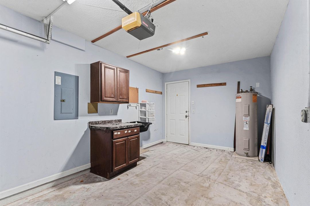 021-13793YarmouthDrive-Wellington-FL-334
