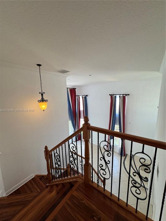 For Rent: $6,000 (5 beds, 3 baths, 3595 Square Feet)