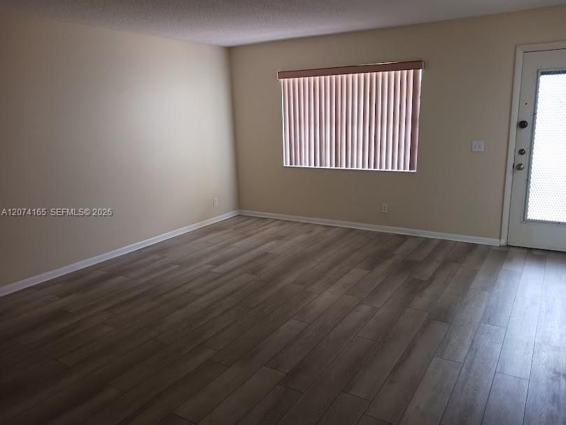 En Renta: $1,750 (2 camas, 2 baños, 910 Pies cuadrados)