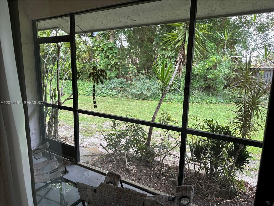 For Sale: $335,900 (2 beds, 2 baths, 1280 Square Feet)