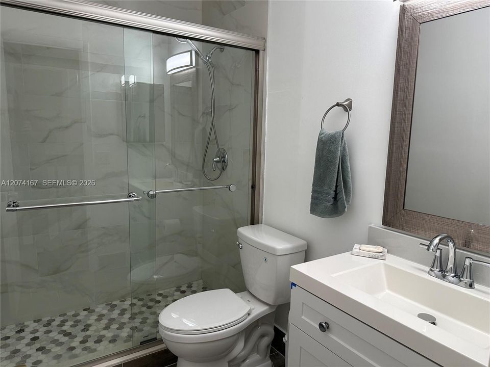 2nd Bathroom