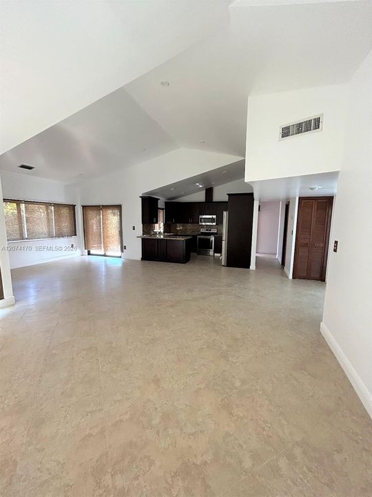 For Rent: $4,000 (3 beds, 2 baths, 1651 Square Feet)