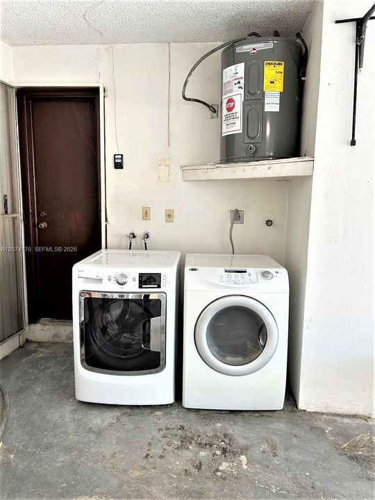 For Rent: $4,000 (3 beds, 2 baths, 1651 Square Feet)