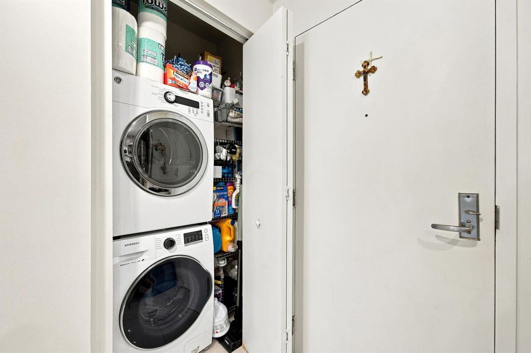 24-web-or-mls-7901-hispanola-ave-unit-10