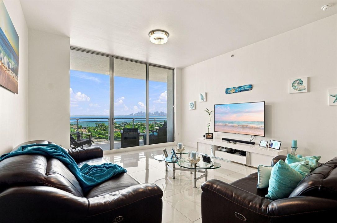 8-web-or-mls-7901-hispanola-ave-unit-100