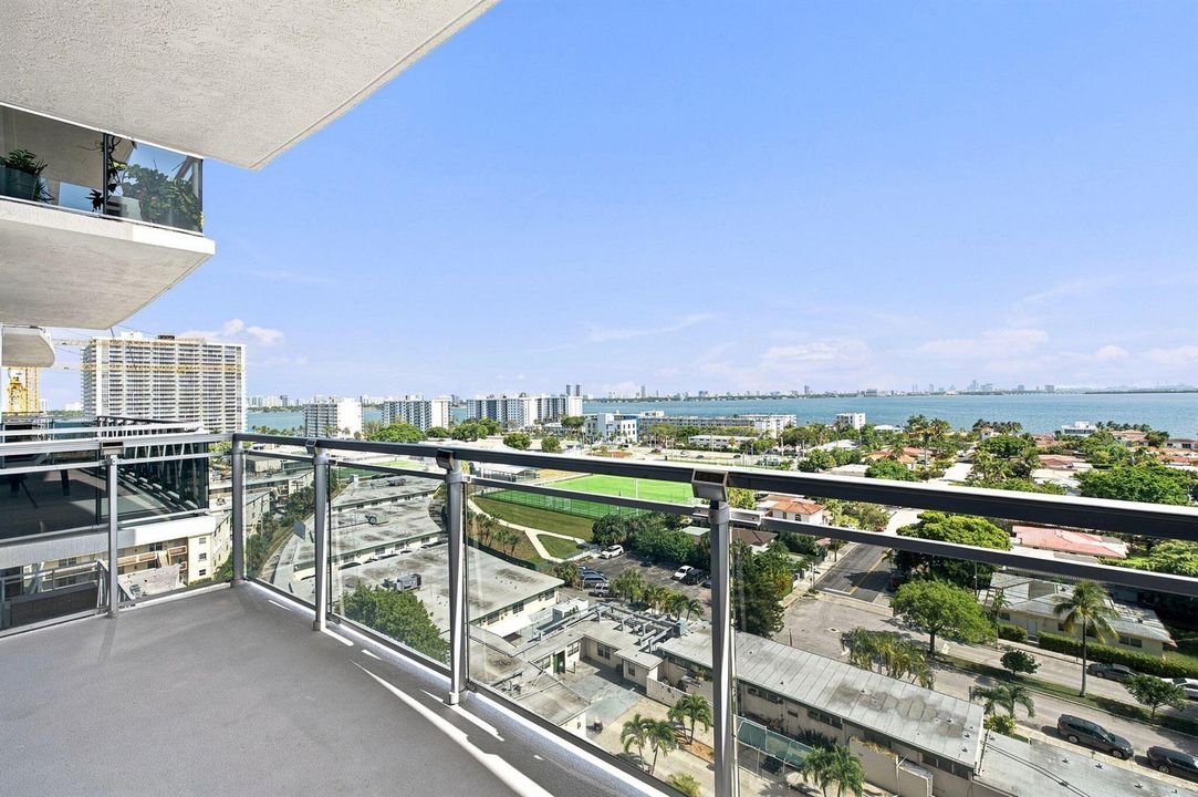 25-web-or-mls-7901-hispanola-ave-unit-10