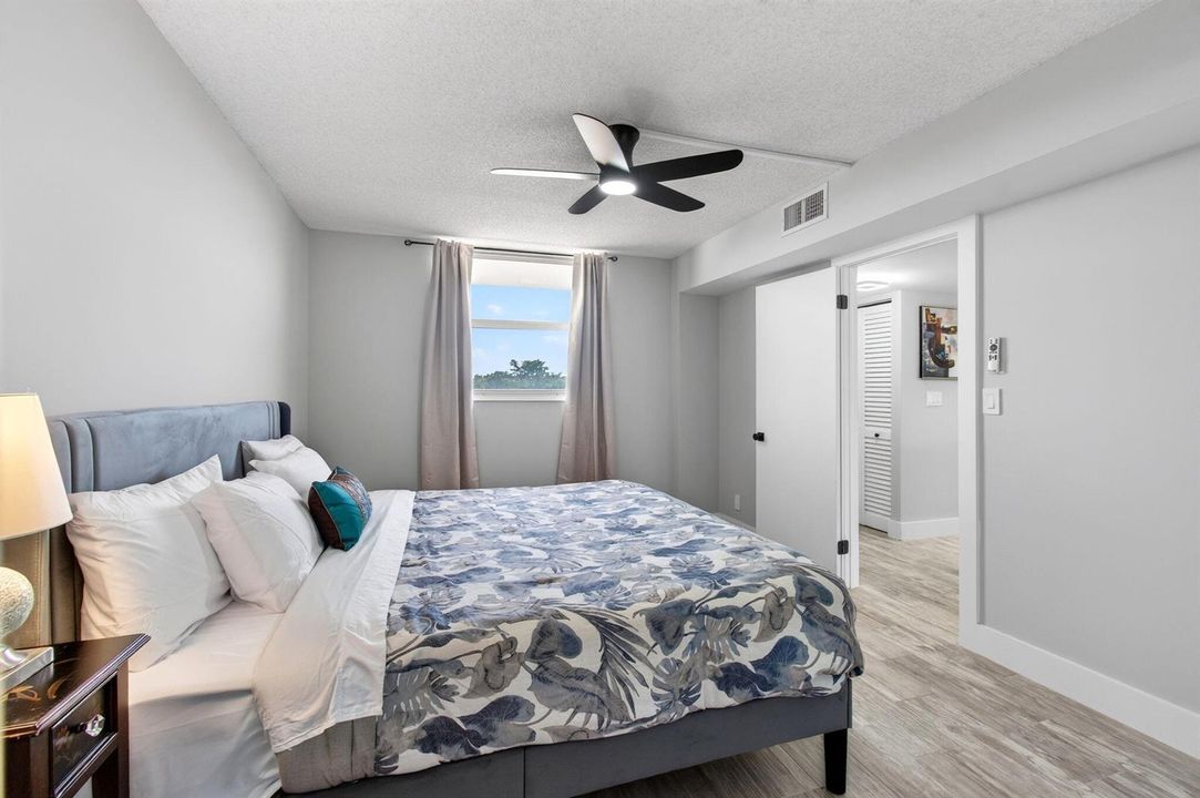 FRONT BED 2