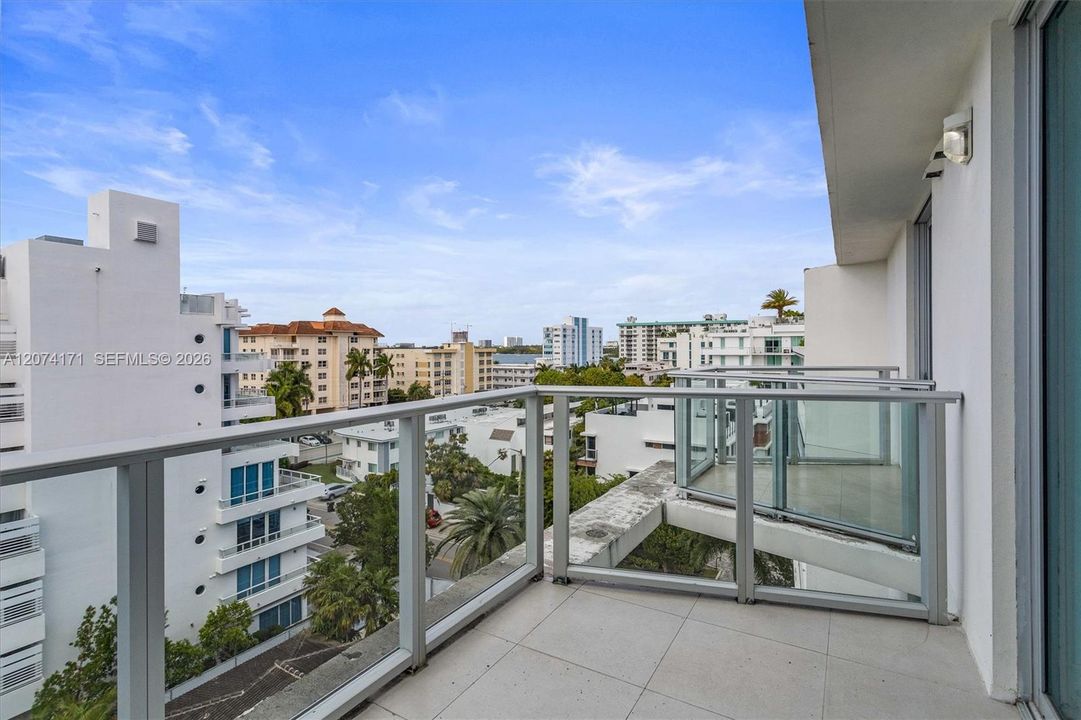 For Sale: $1,950,000 (4 beds, 3 baths, 1972 Square Feet)
