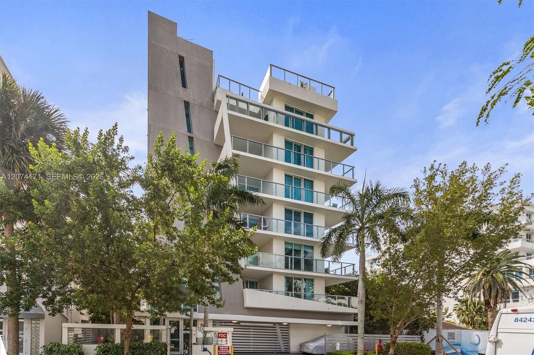 For Sale: $1,950,000 (4 beds, 3 baths, 1972 Square Feet)