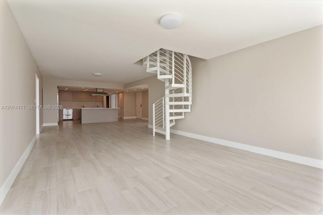 For Sale: $1,950,000 (4 beds, 3 baths, 1972 Square Feet)