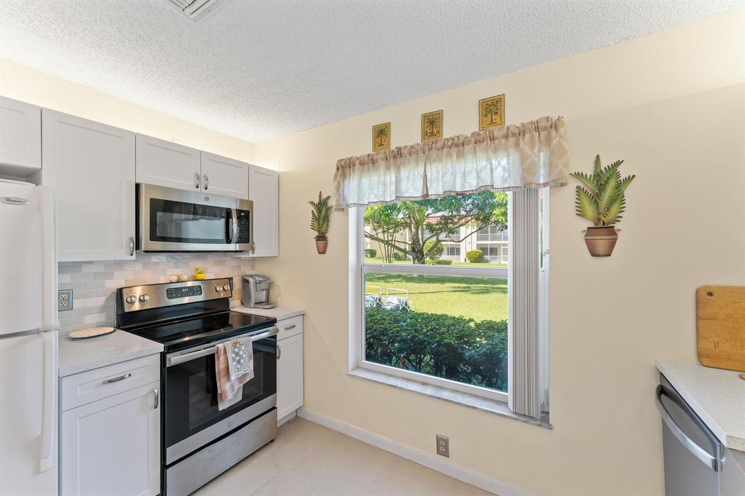 018-717US1N-Jupiter-FL-FULL
