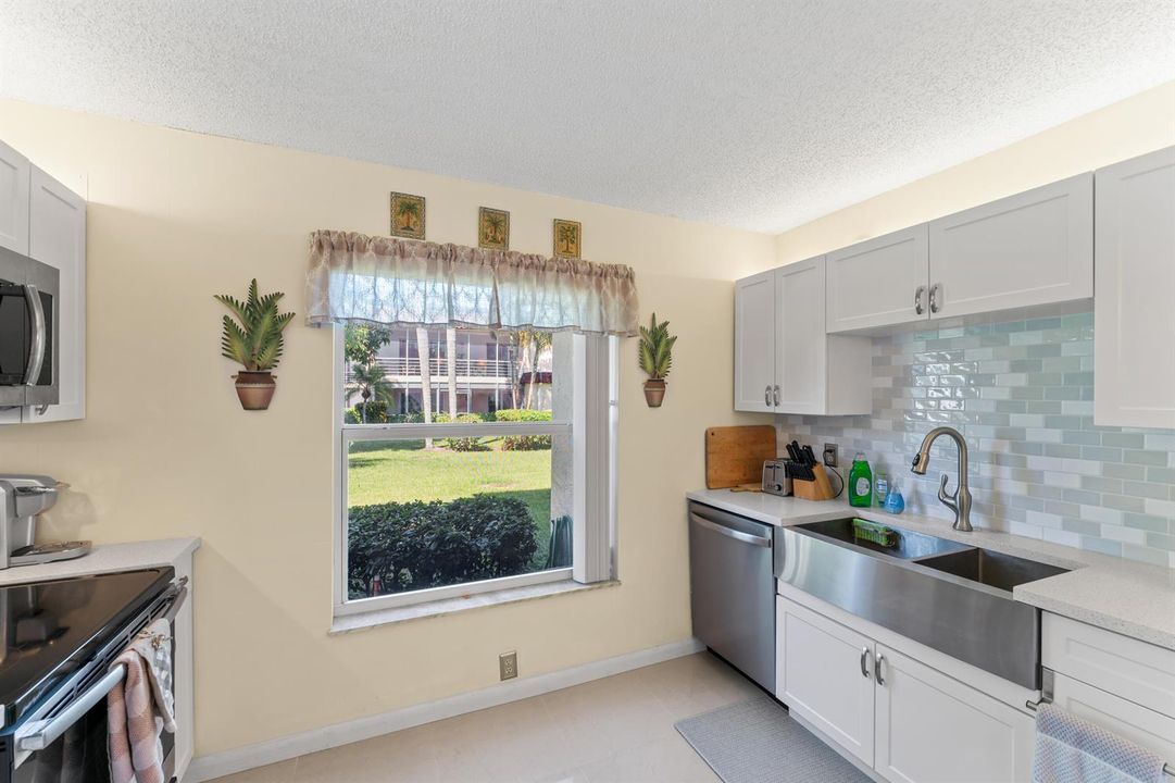 017-717US1N-Jupiter-FL-FULL