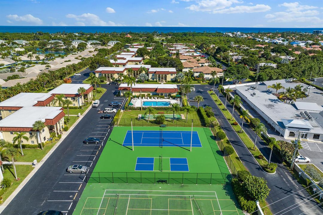 041-717US1N-Jupiter-FL-FULL