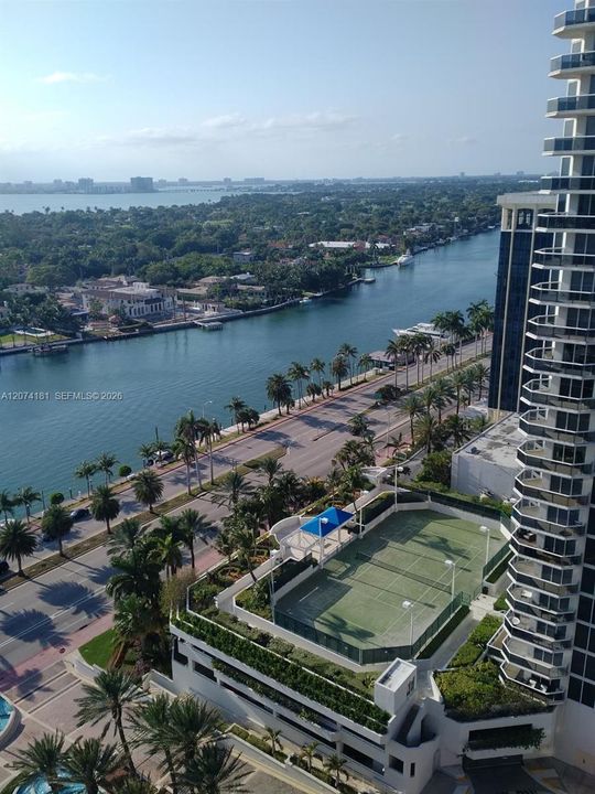 For Rent: $6,975 (2 beds, 2 baths, 1550 Square Feet)