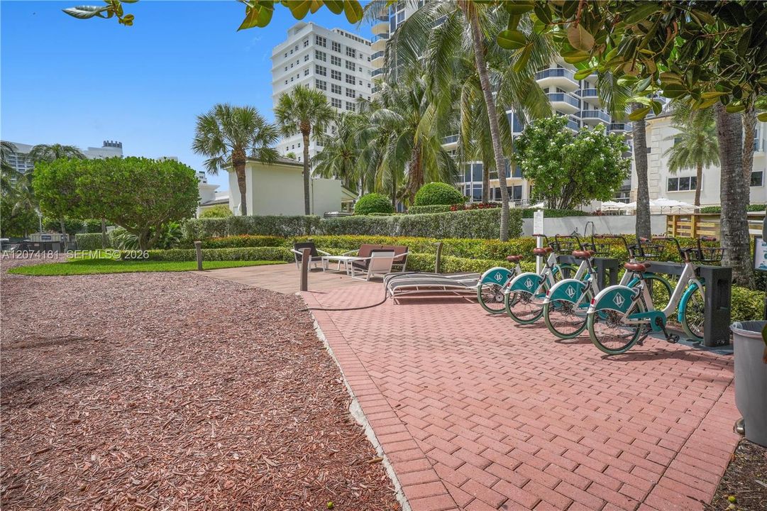 For Rent: $6,975 (2 beds, 2 baths, 1550 Square Feet)