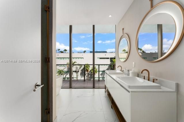 En Venta: $2,900,000 (3 camas, 3 baños, 1646 Pies cuadrados)