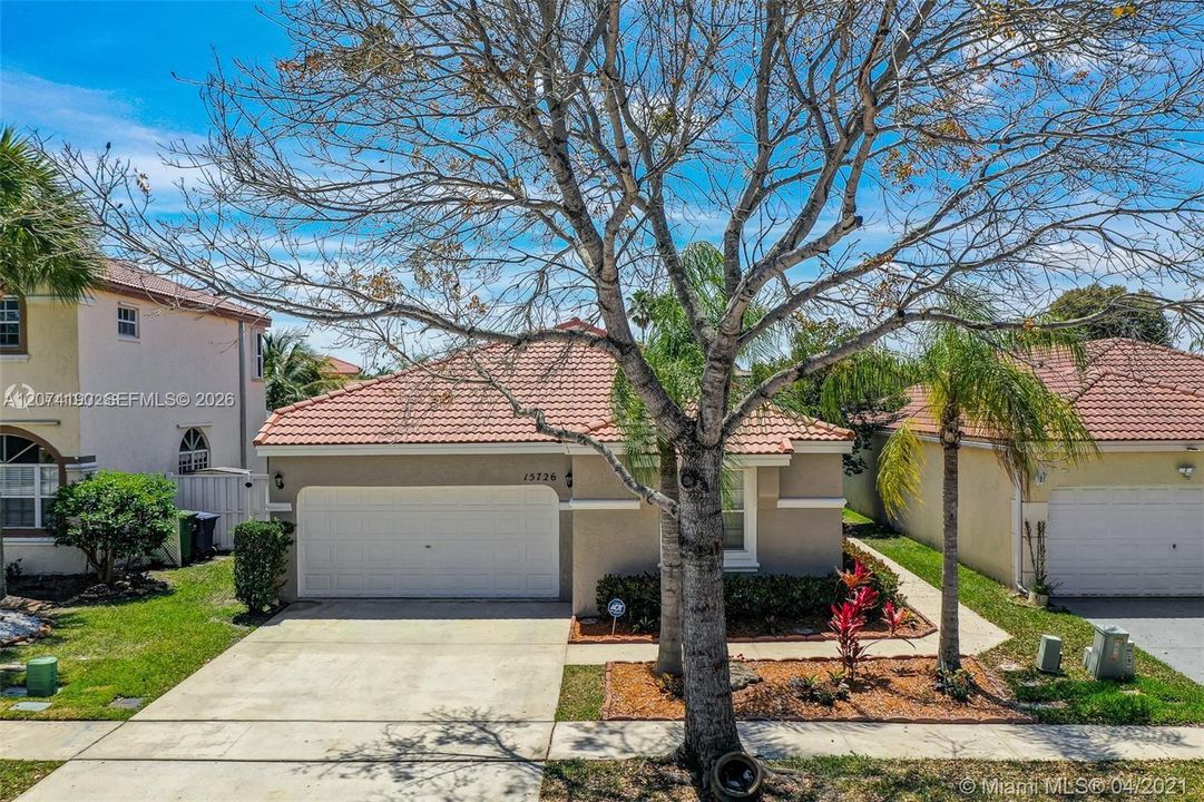 For Rent: $3,750 (3 beds, 2 baths, 1717 Square Feet)