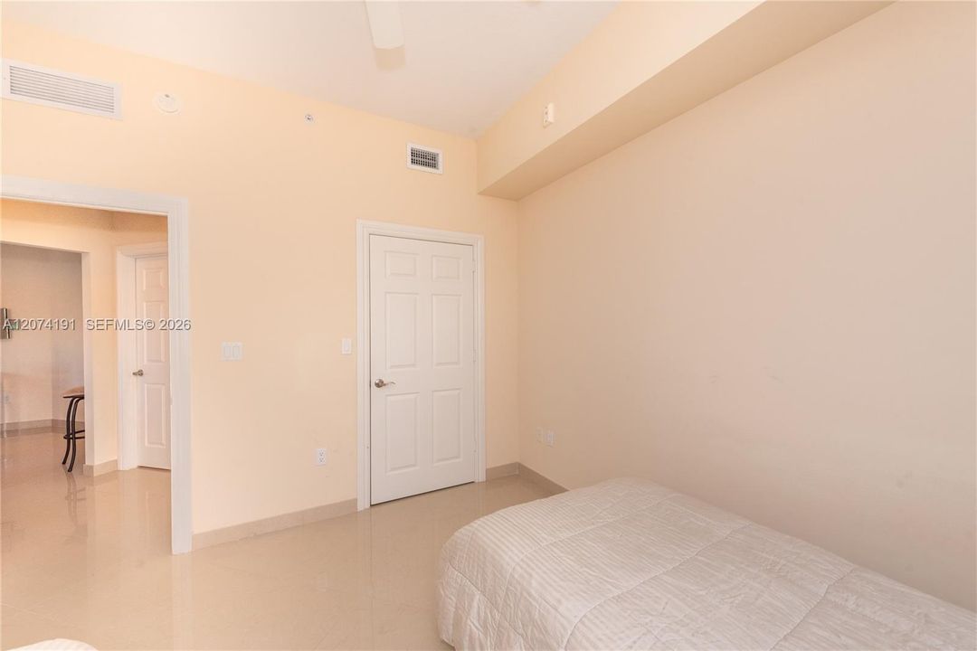 Active With Contract: $460,000 (3 beds, 2 baths, 1365 Square Feet)