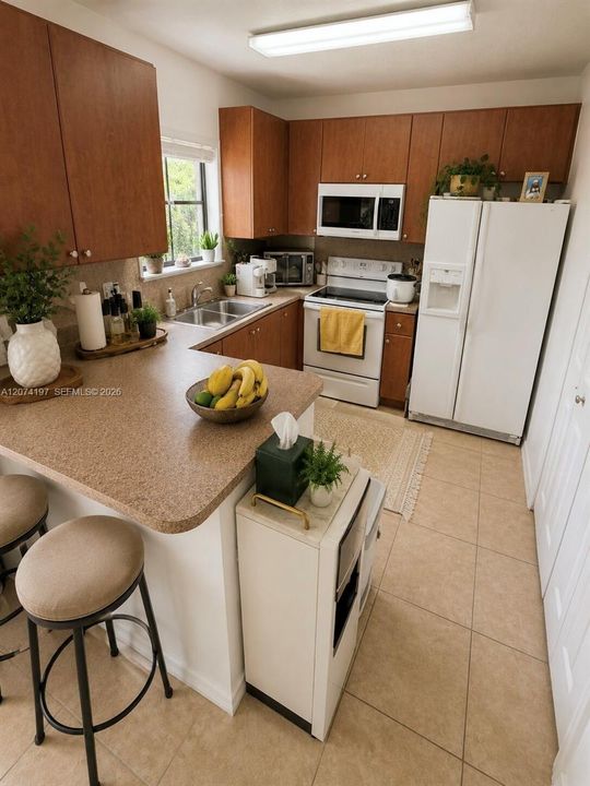 For Sale: $310,000 (3 beds, 2 baths, 1018 Square Feet)