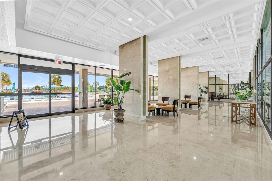 For Rent: $2,800 (1 beds, 1 baths, 762 Square Feet)