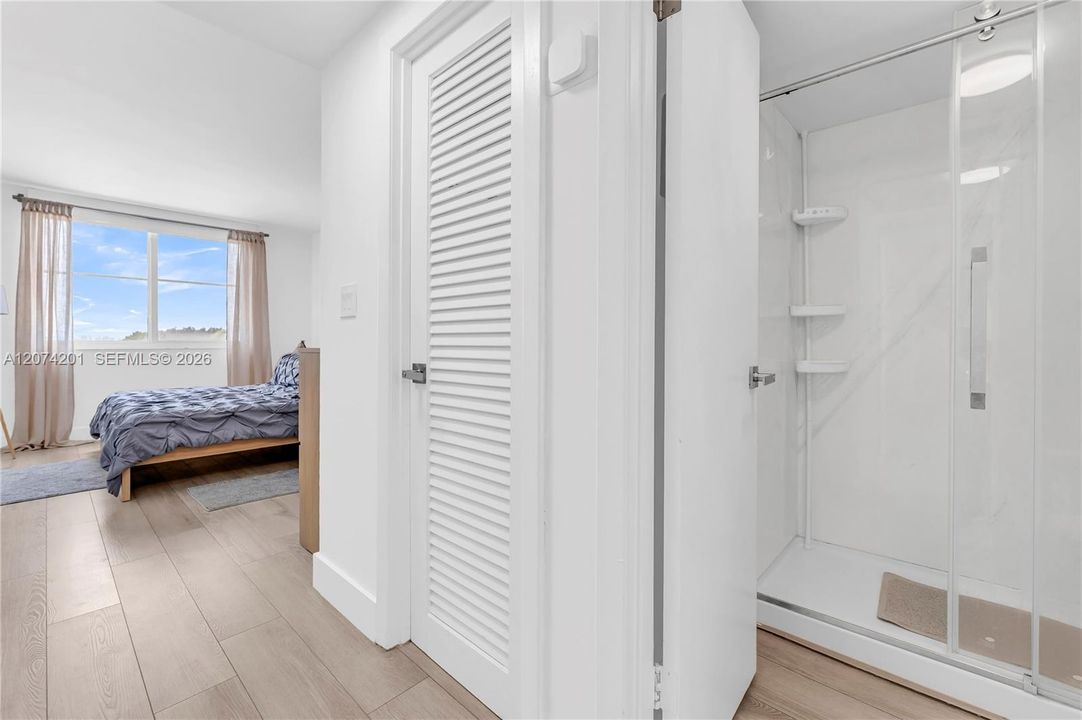 For Rent: $2,800 (1 beds, 1 baths, 762 Square Feet)
