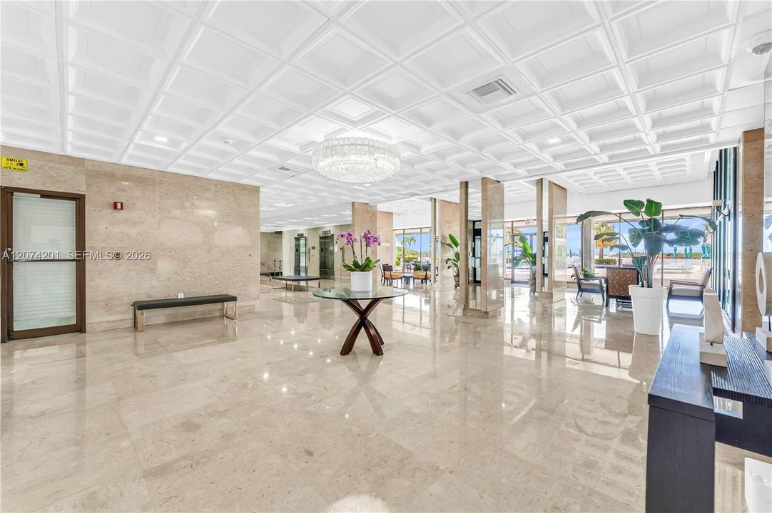For Rent: $2,800 (1 beds, 1 baths, 762 Square Feet)