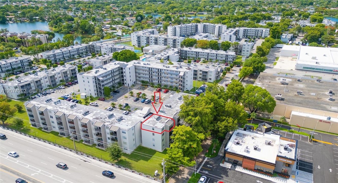For Rent: $2,250 (2 beds, 1 baths, 922 Square Feet)