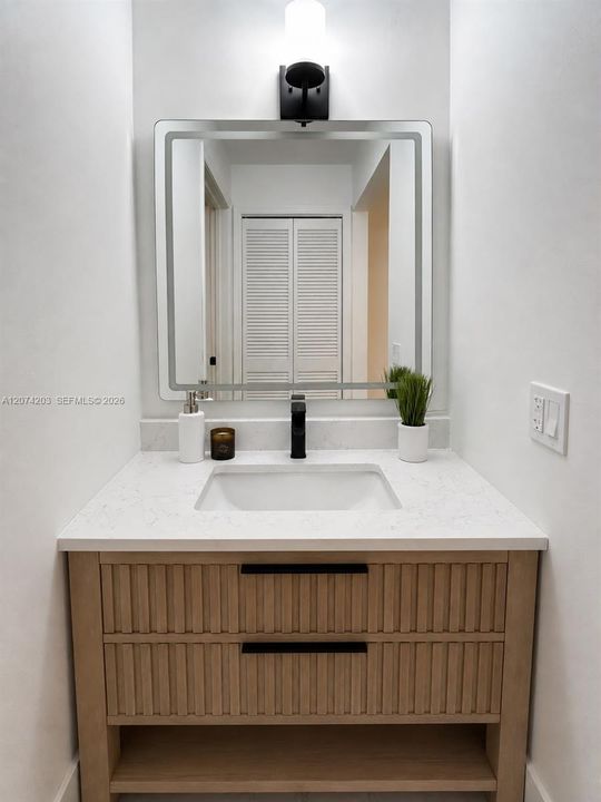 For Rent: $6,995 (4 beds, 3 baths, 3526 Square Feet)