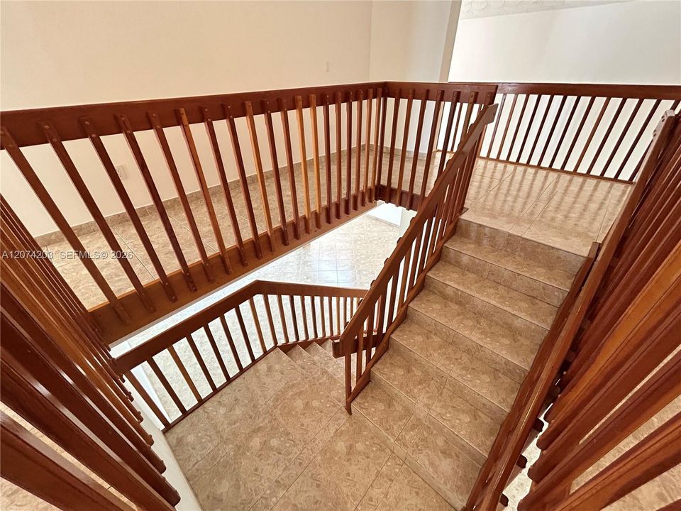 For Rent: $6,995 (4 beds, 3 baths, 3526 Square Feet)
