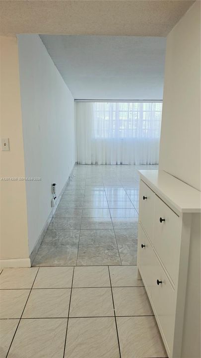 For Sale: $297,000 (2 beds, 2 baths, 1315 Square Feet)
