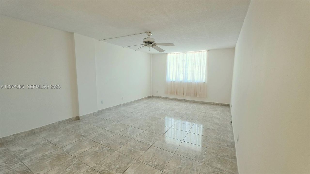 For Sale: $297,000 (2 beds, 2 baths, 1315 Square Feet)