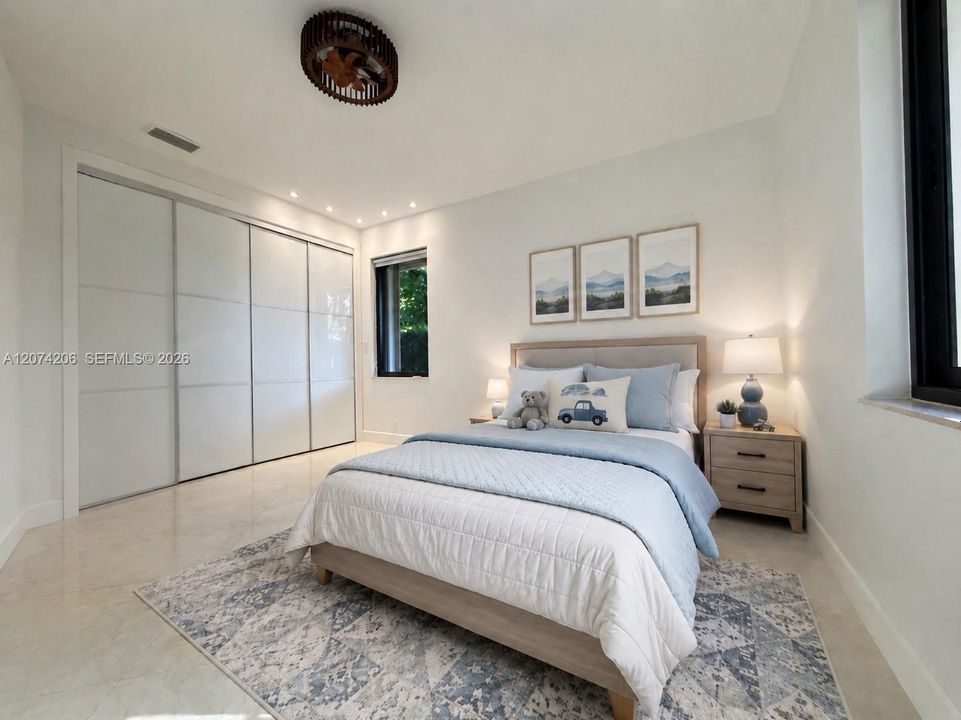 En Renta: $16,000 (6 camas, 4 baños, 4700 Pies cuadrados)