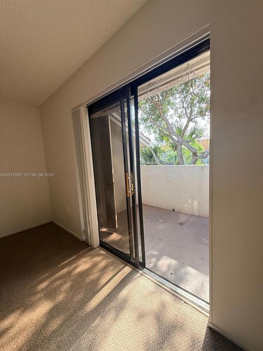 For Rent: $1,700 (1 beds, 1 baths, 720 Square Feet)