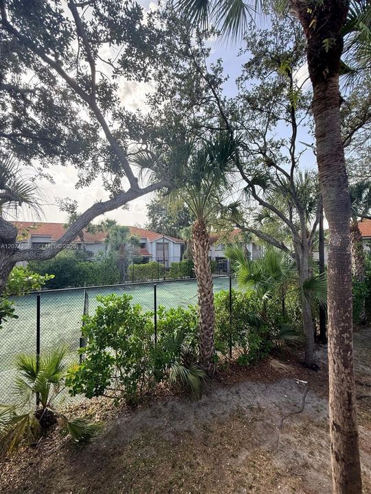 For Rent: $1,700 (1 beds, 1 baths, 720 Square Feet)