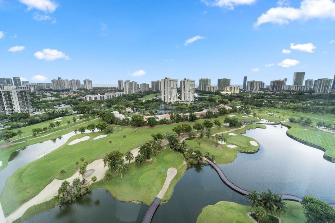 For Sale: $410,000 (2 beds, 2 baths, 1313 Square Feet)