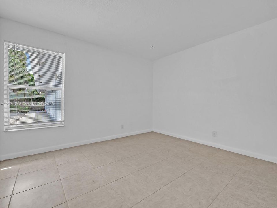 Bedroom #1