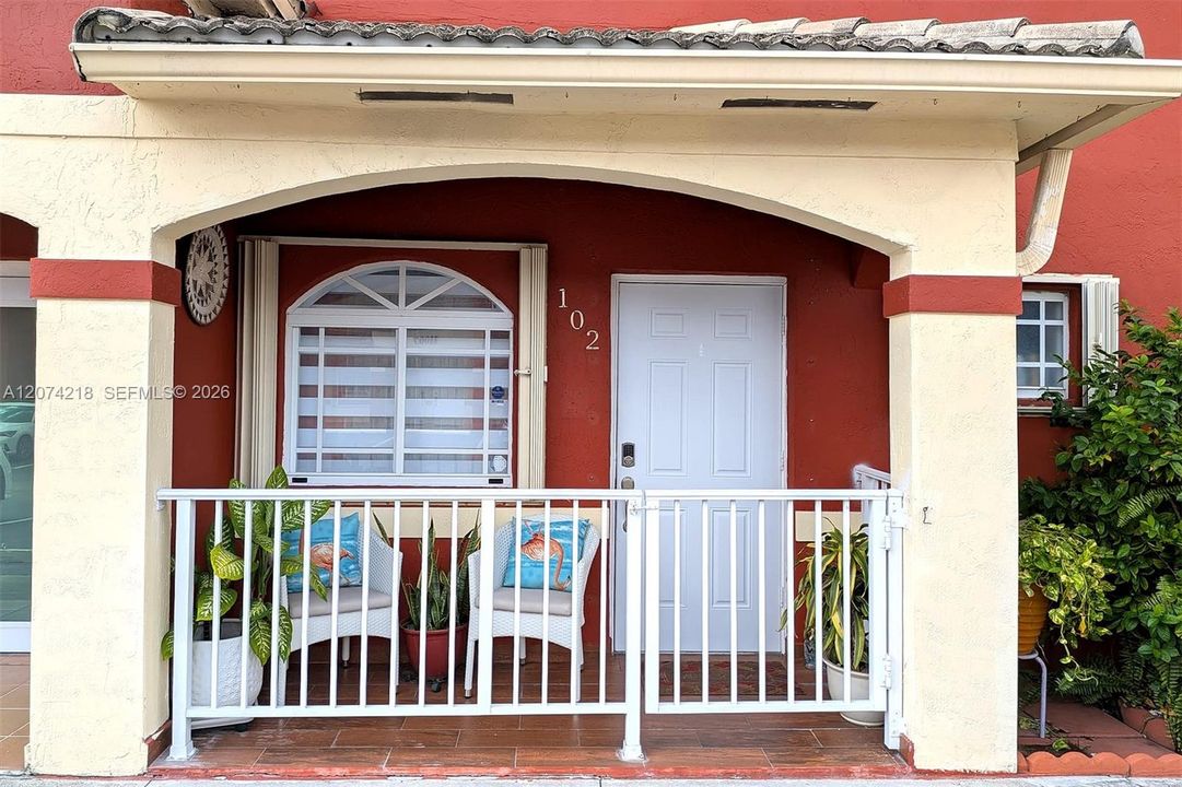 En Venta: $360,000 (2 camas, 2 baños, 1029 Pies cuadrados)