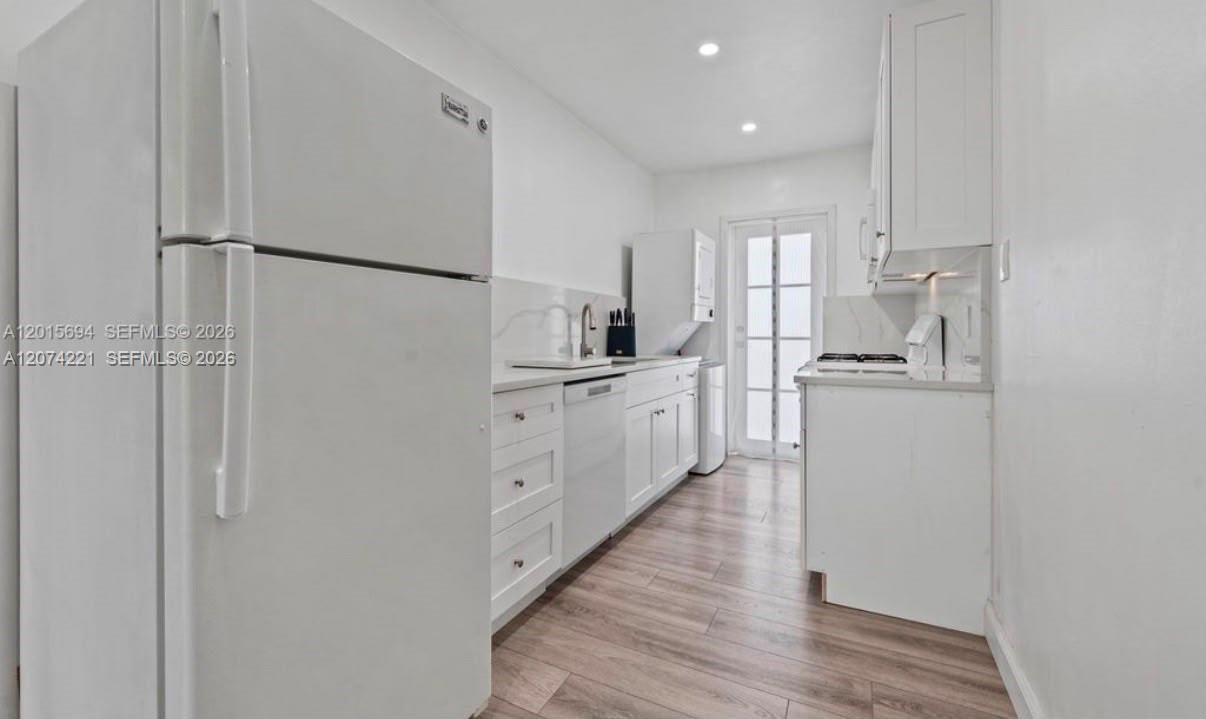 For Rent: $1,900 (1 beds, 1 baths, 620 Square Feet)