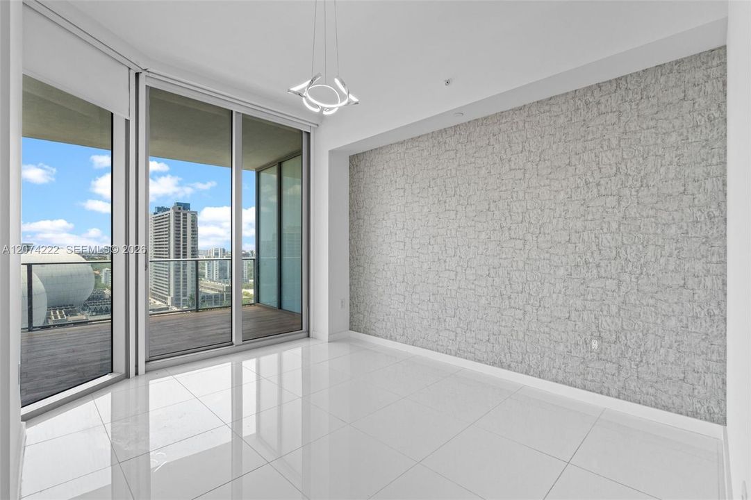 For Sale: $765,000 (1 beds, 2 baths, 1173 Square Feet)
