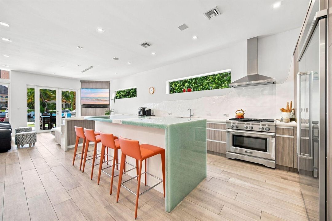 12-web-or-mls-121-s-gordon-rd